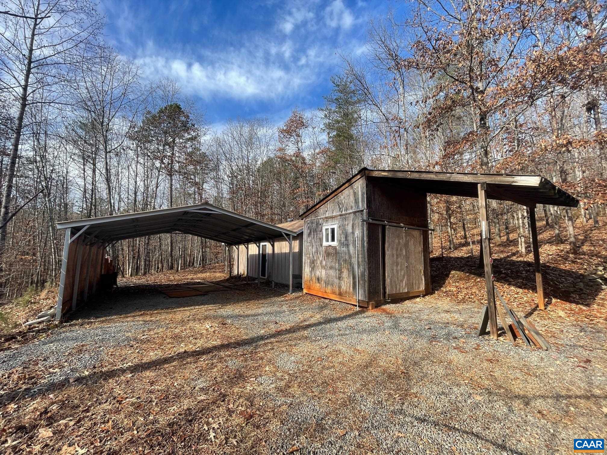 8873 ROCKFISH RIVER RD