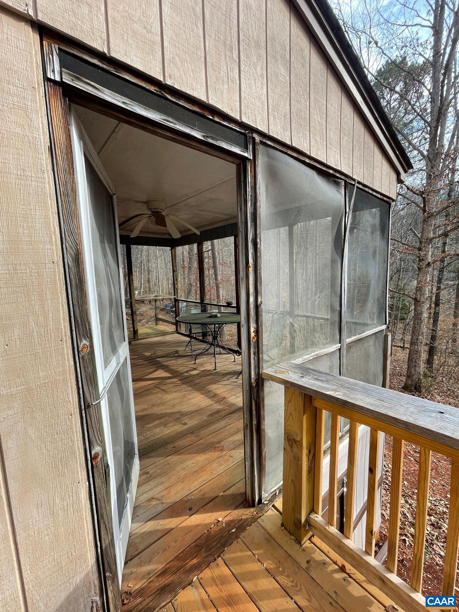 8873 ROCKFISH RIVER RD