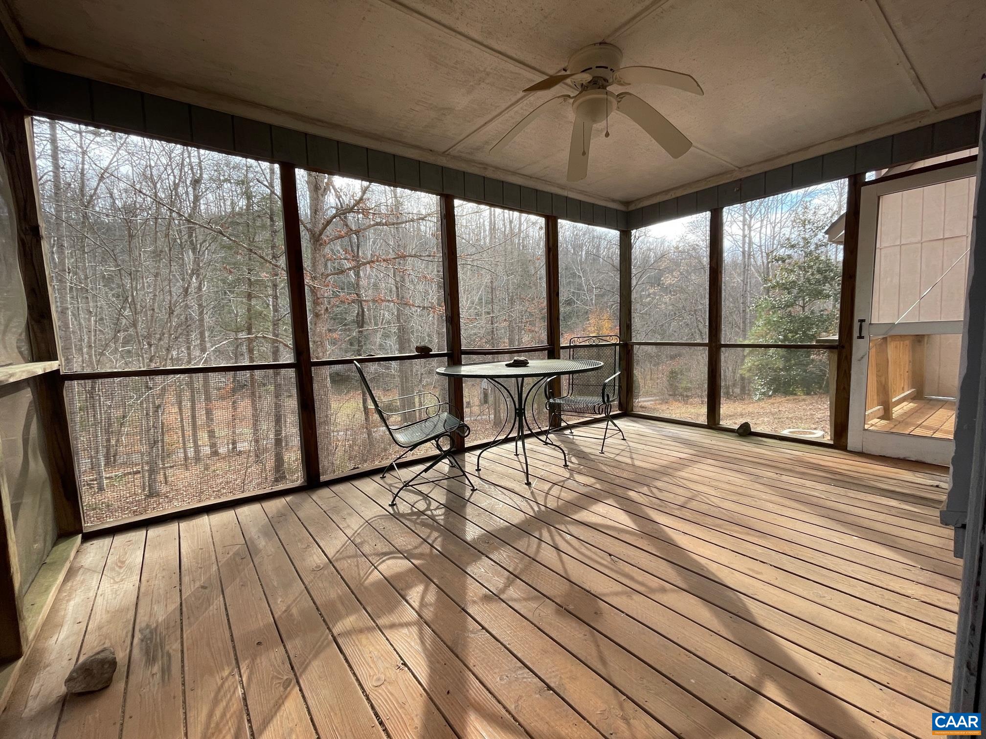 8873 ROCKFISH RIVER RD