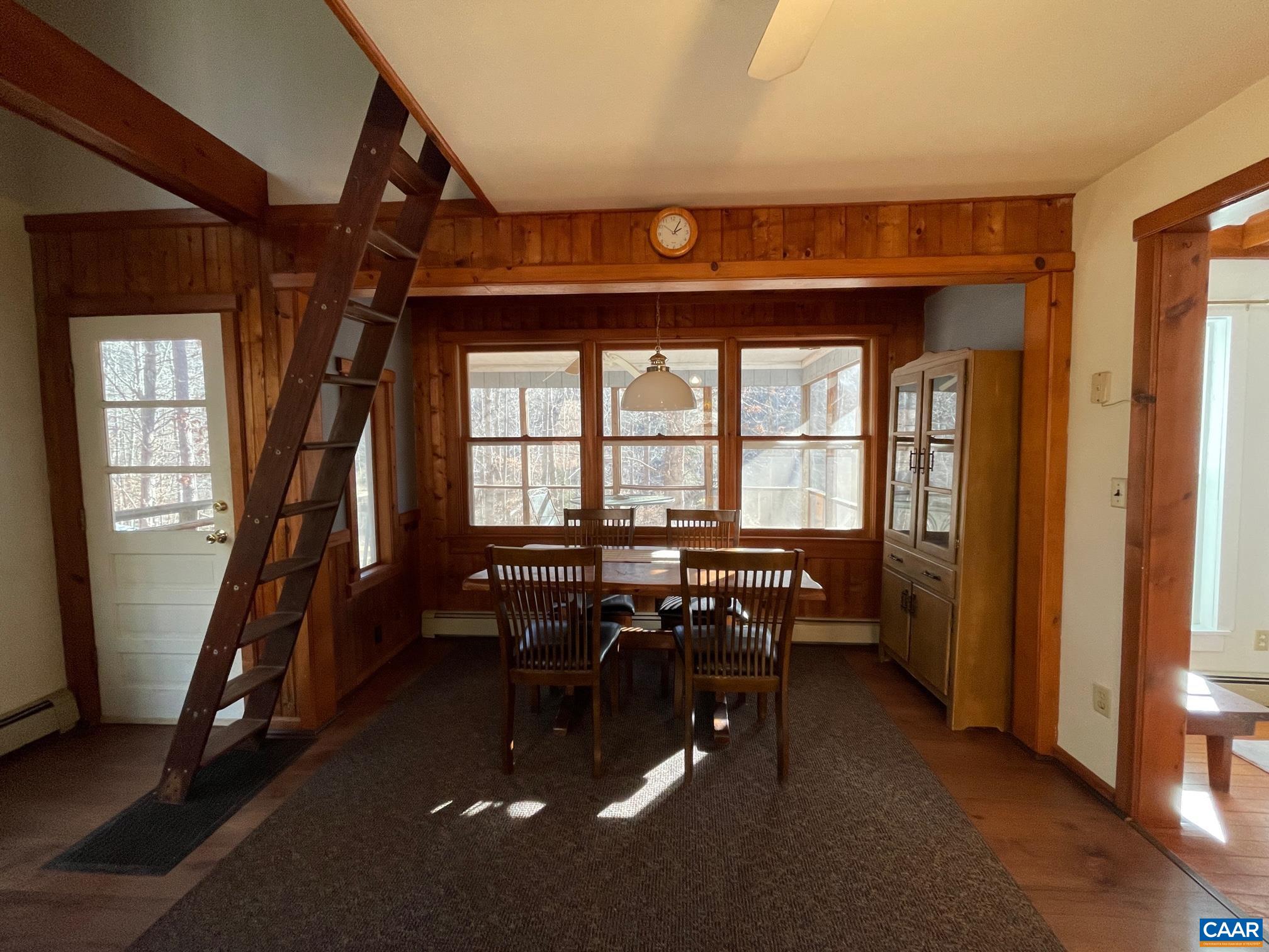 8873 ROCKFISH RIVER RD