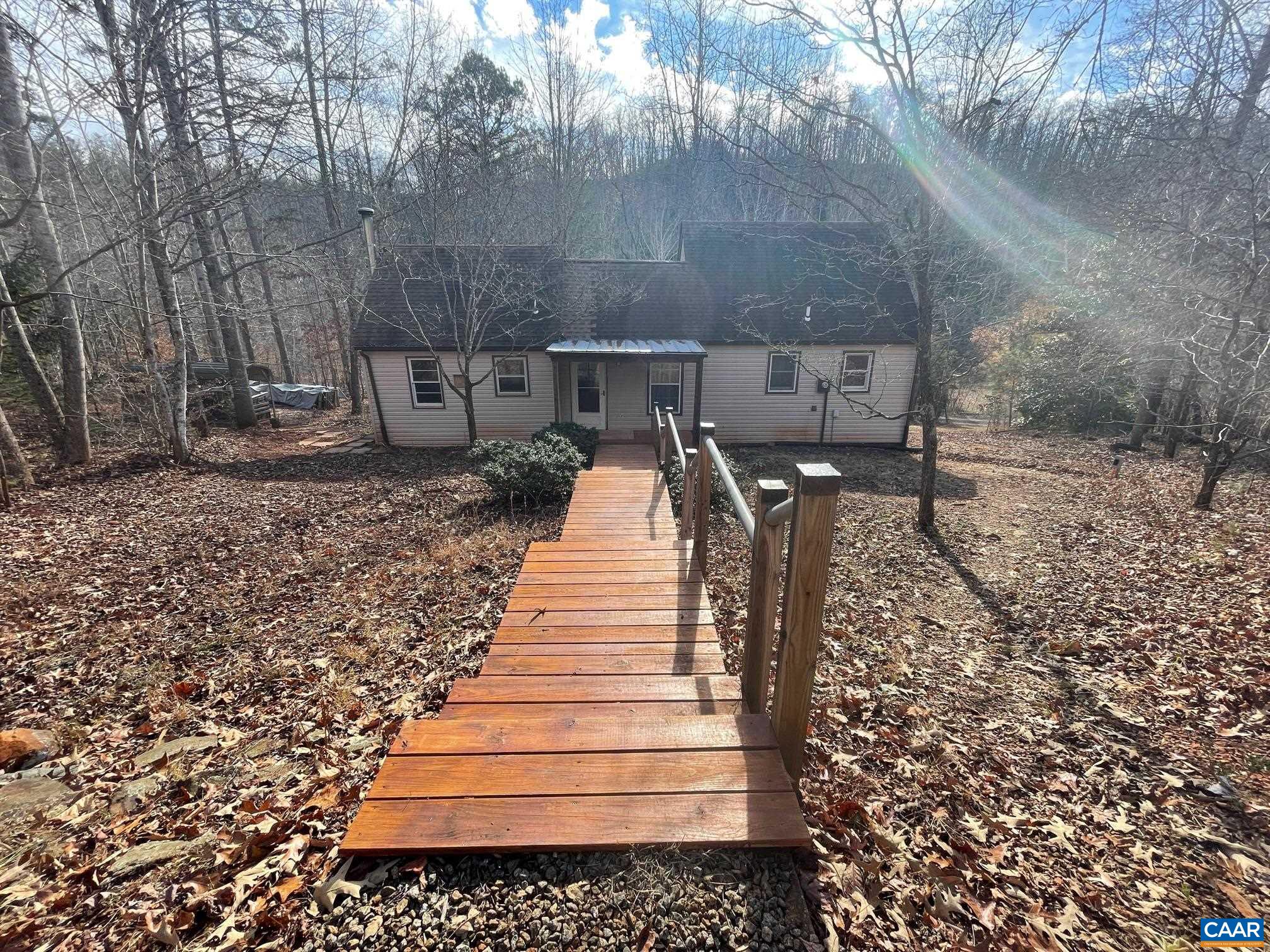 8873 ROCKFISH RIVER RD