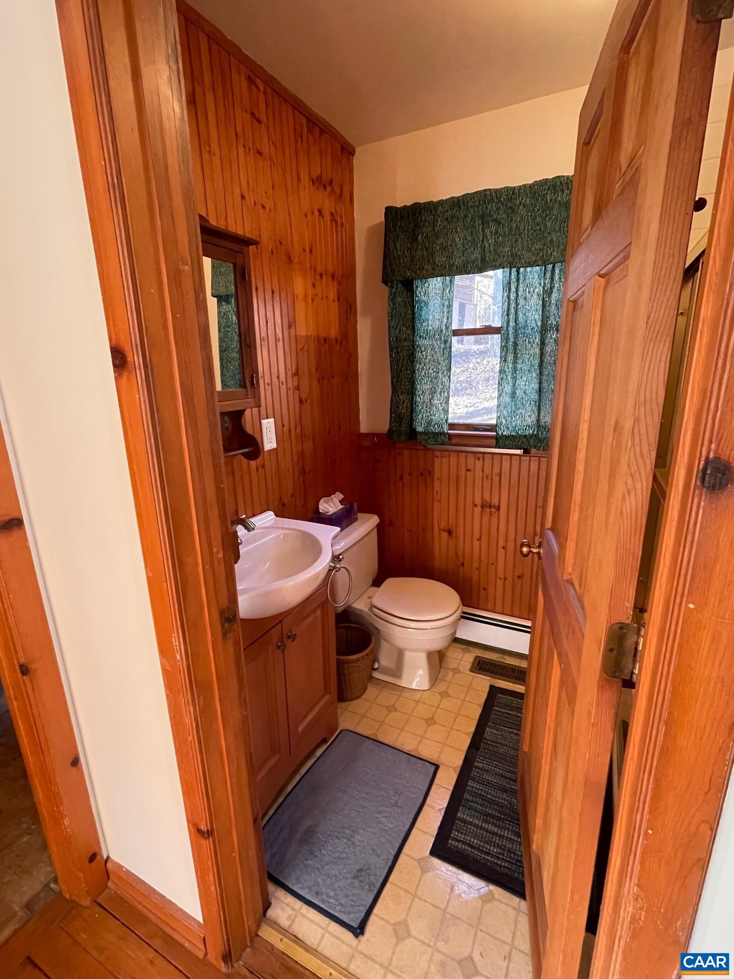 8873 ROCKFISH RIVER RD