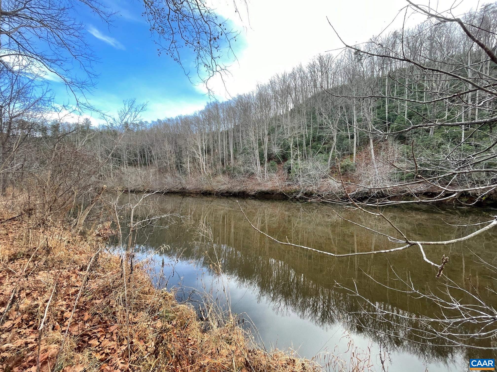 8873 ROCKFISH RIVER RD