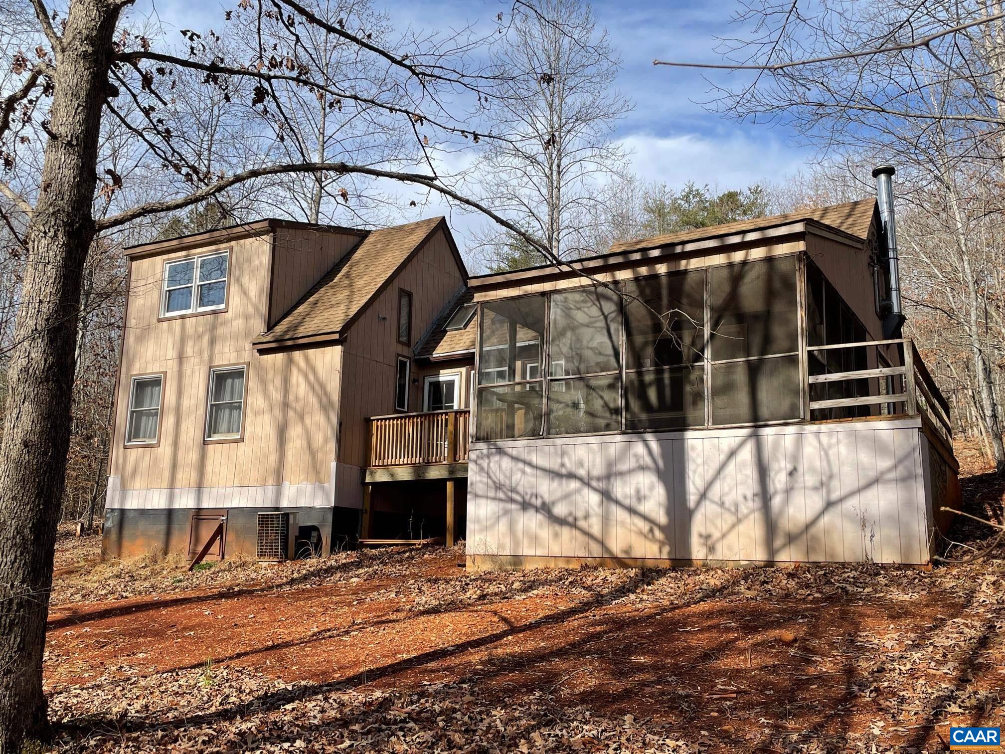 8873 ROCKFISH RIVER RD