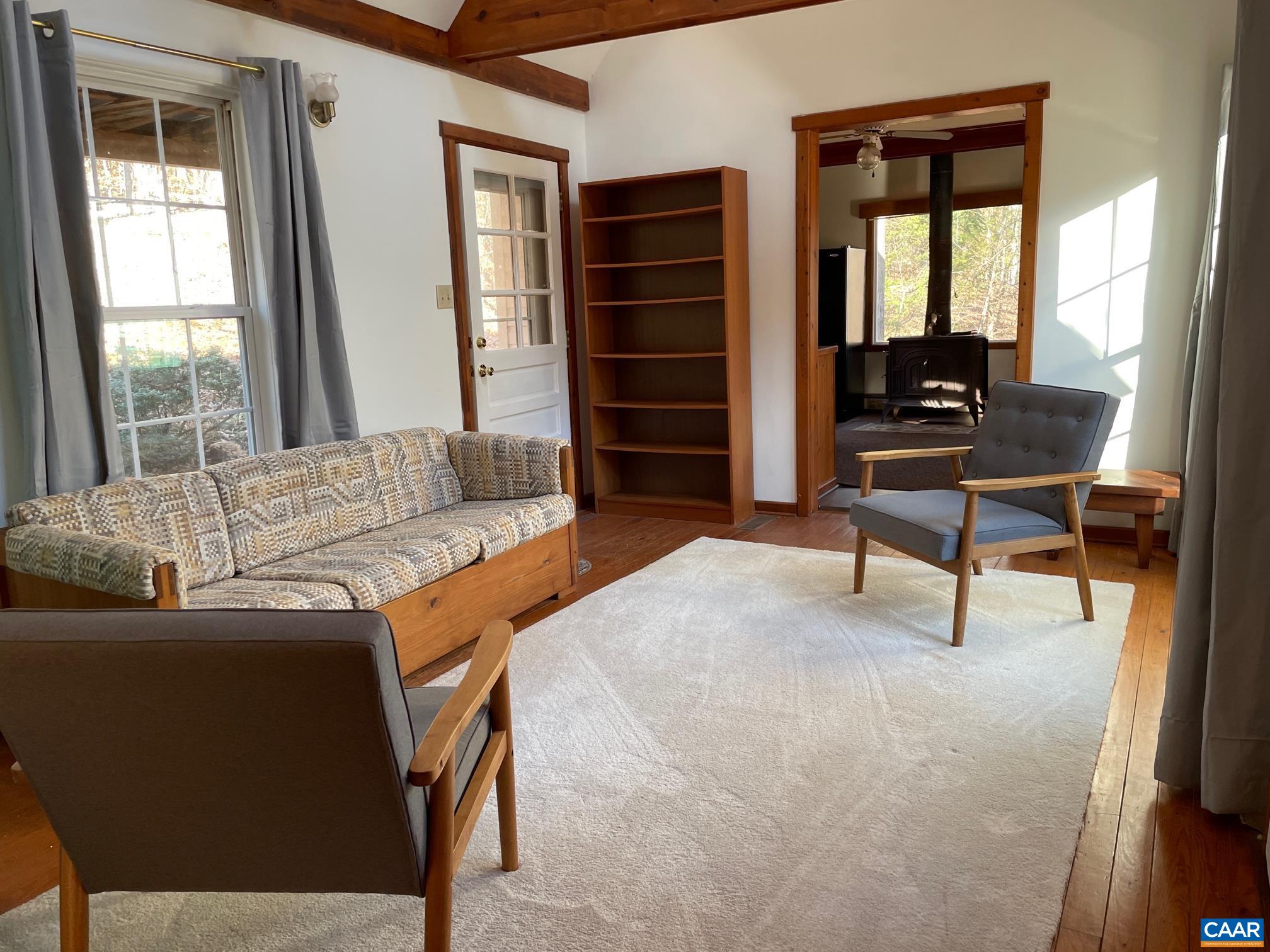 8873 ROCKFISH RIVER RD