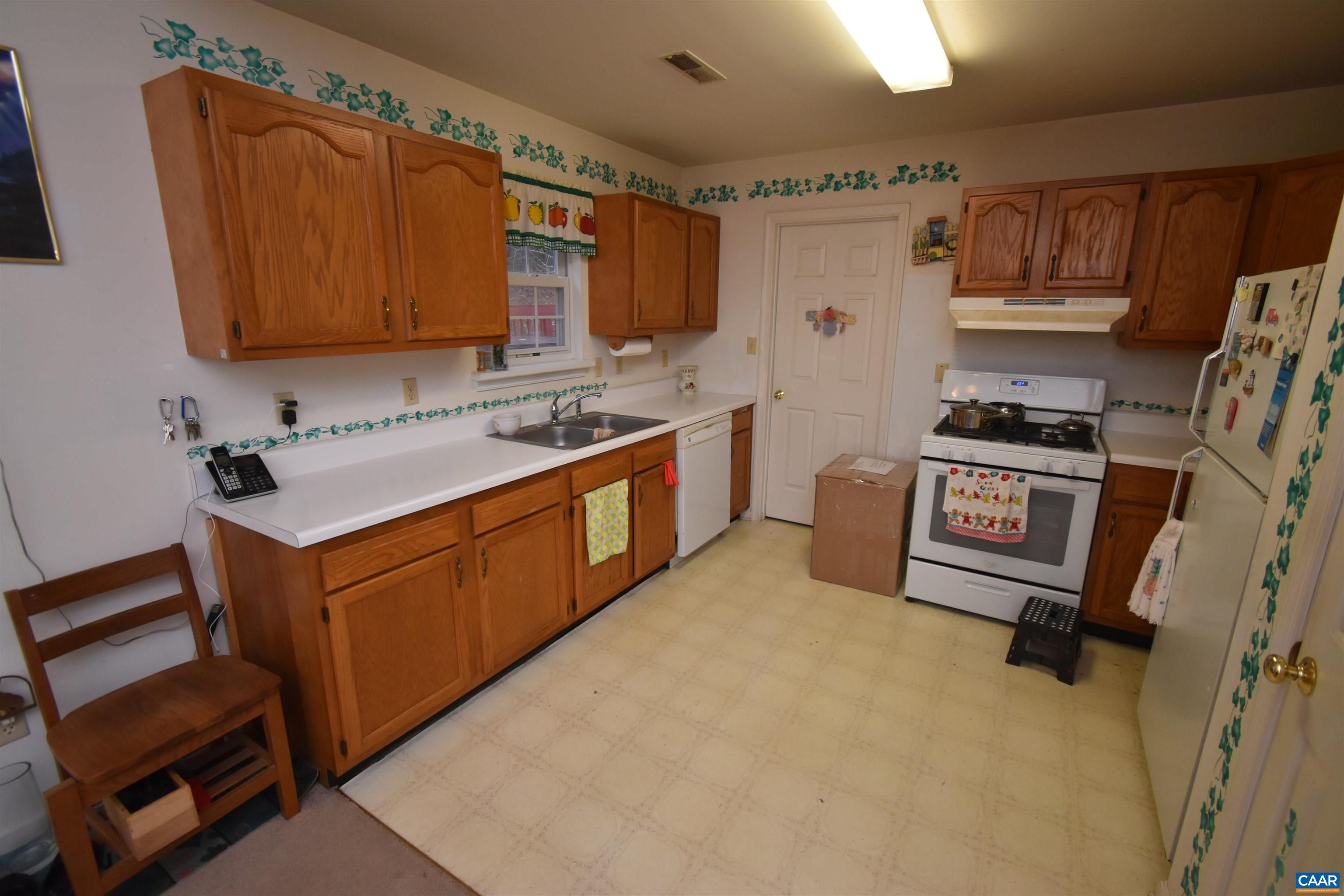 137 SNAPDRAGON RD