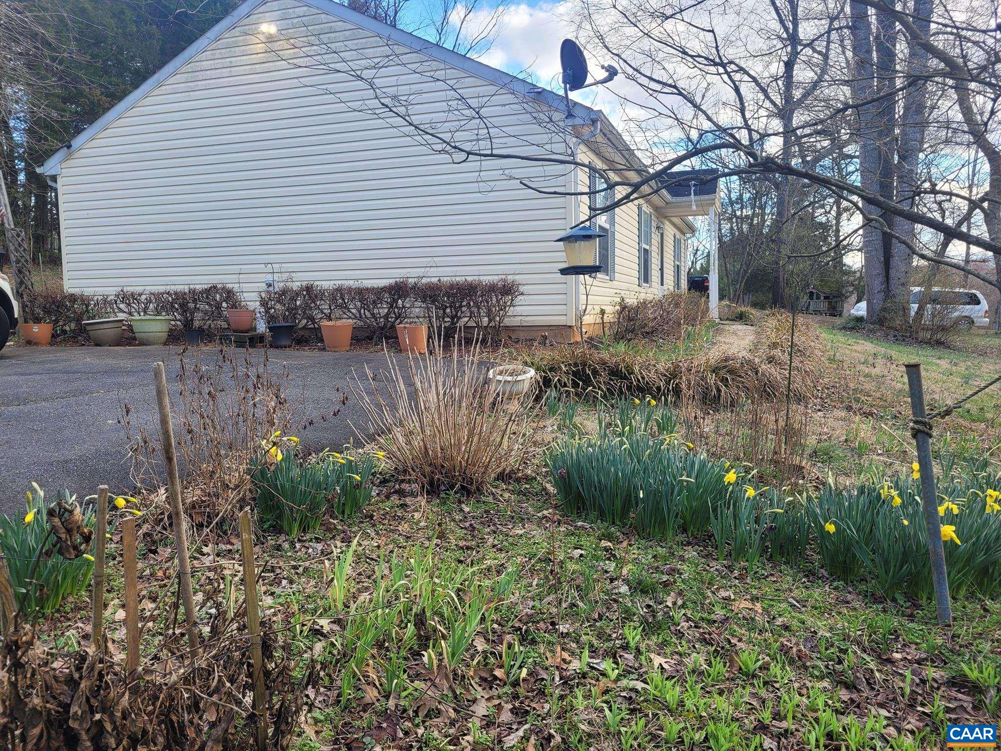 137 SNAPDRAGON RD