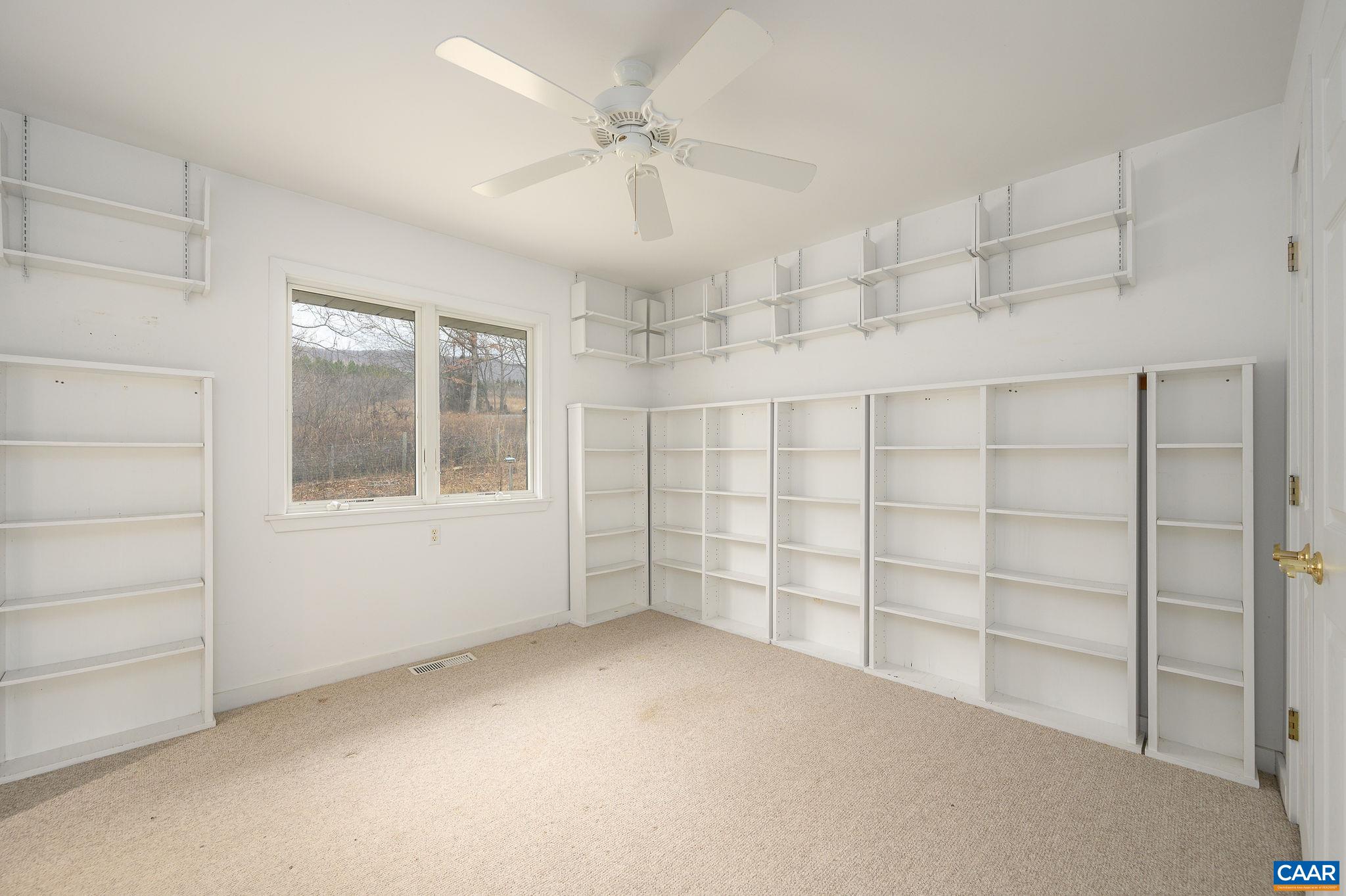 9165 DICK WOODS RD