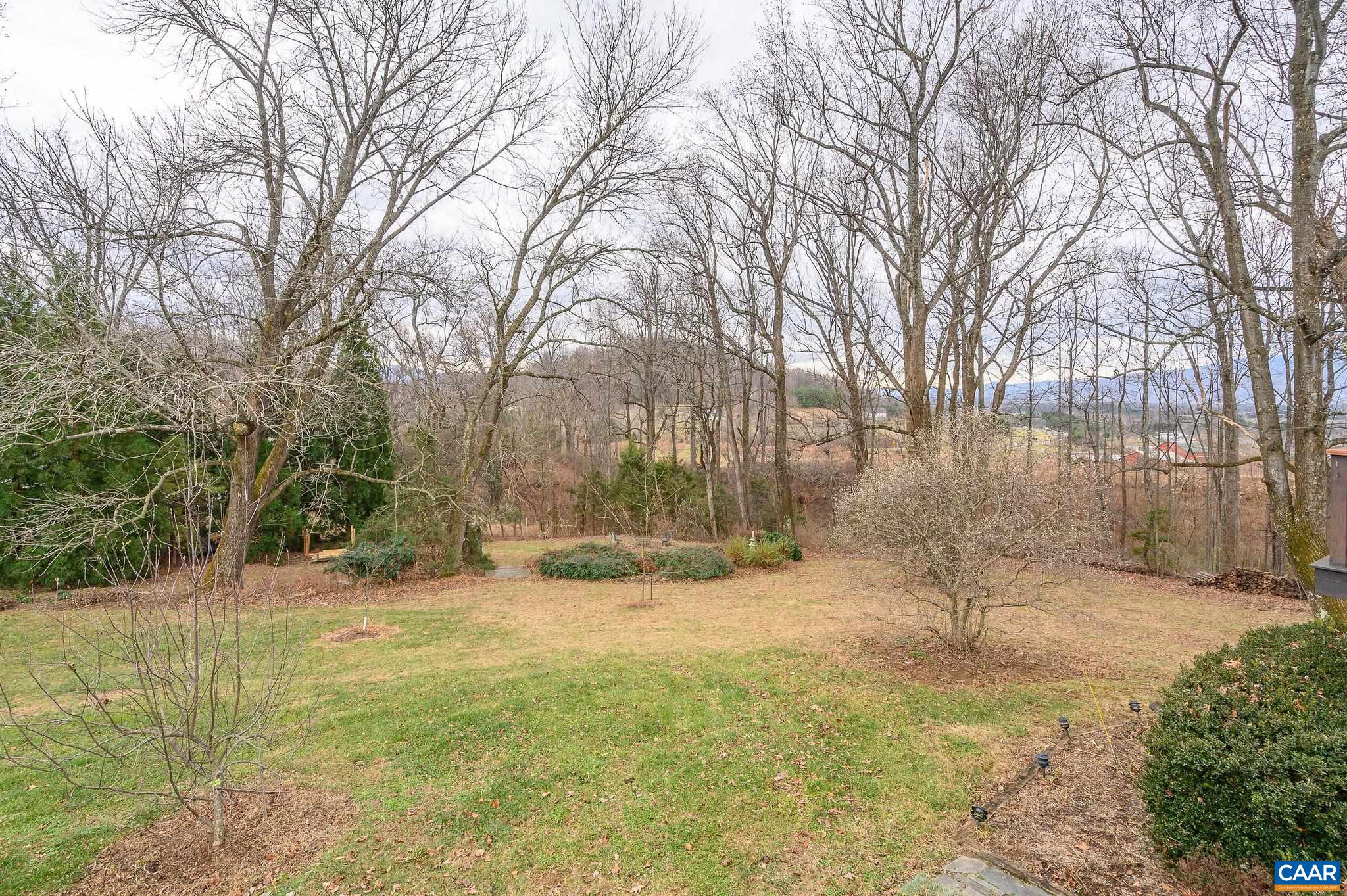 9165 DICK WOODS RD