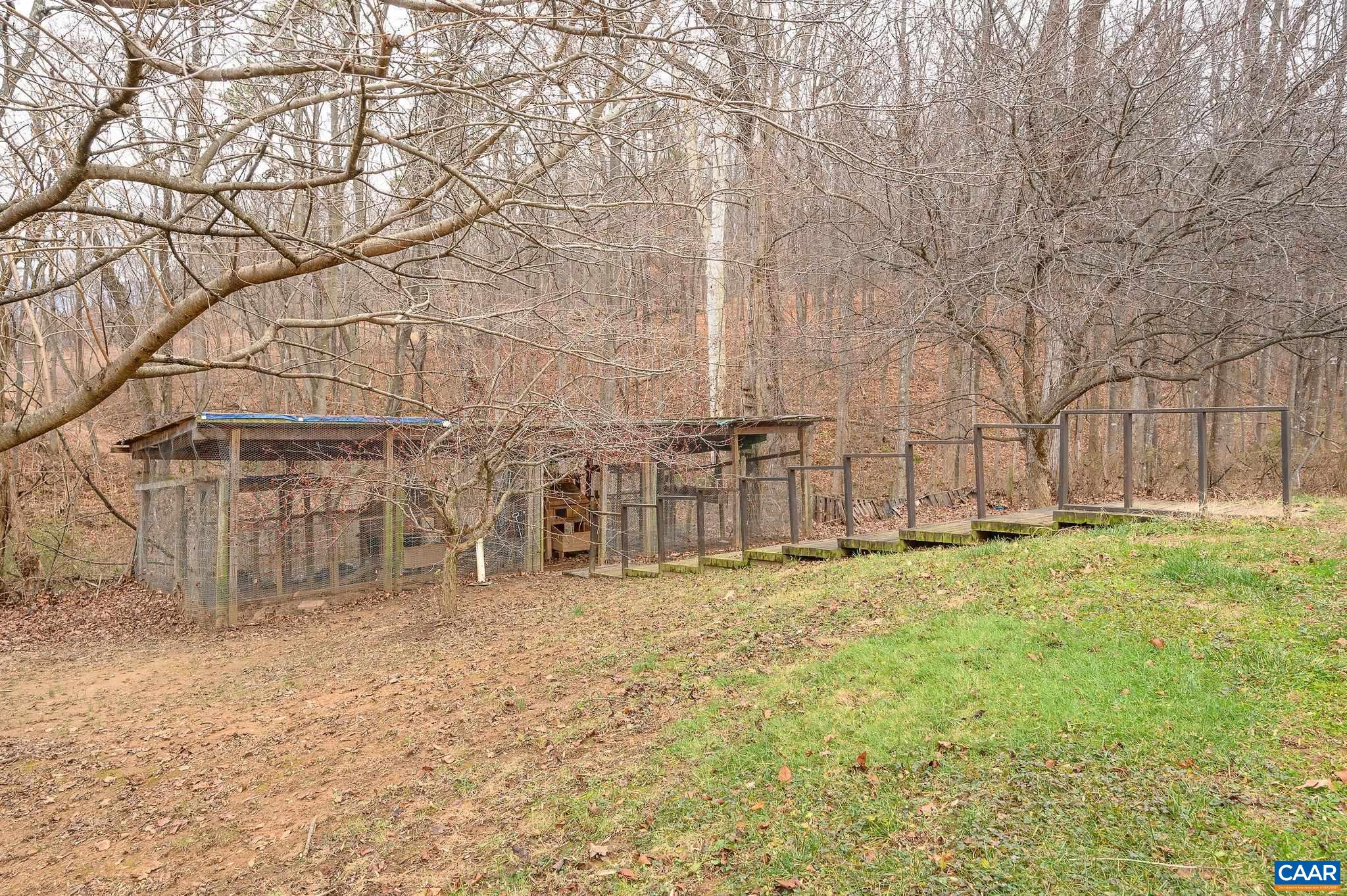 9165 DICK WOODS RD