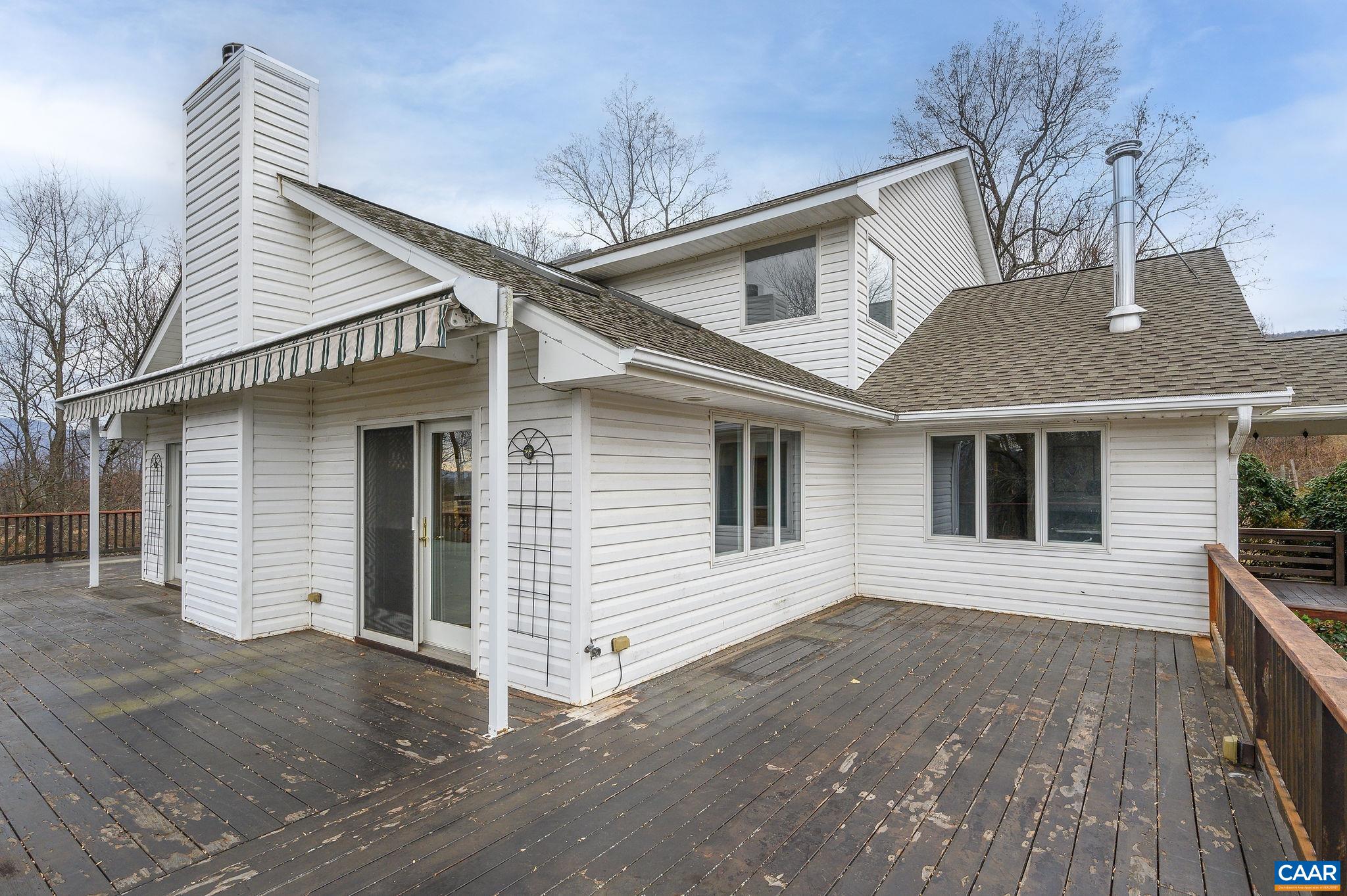 9165 DICK WOODS RD