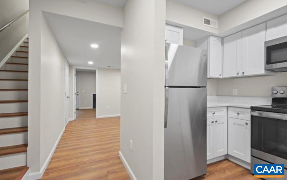 1307 WERTLAND ST Unit: c7