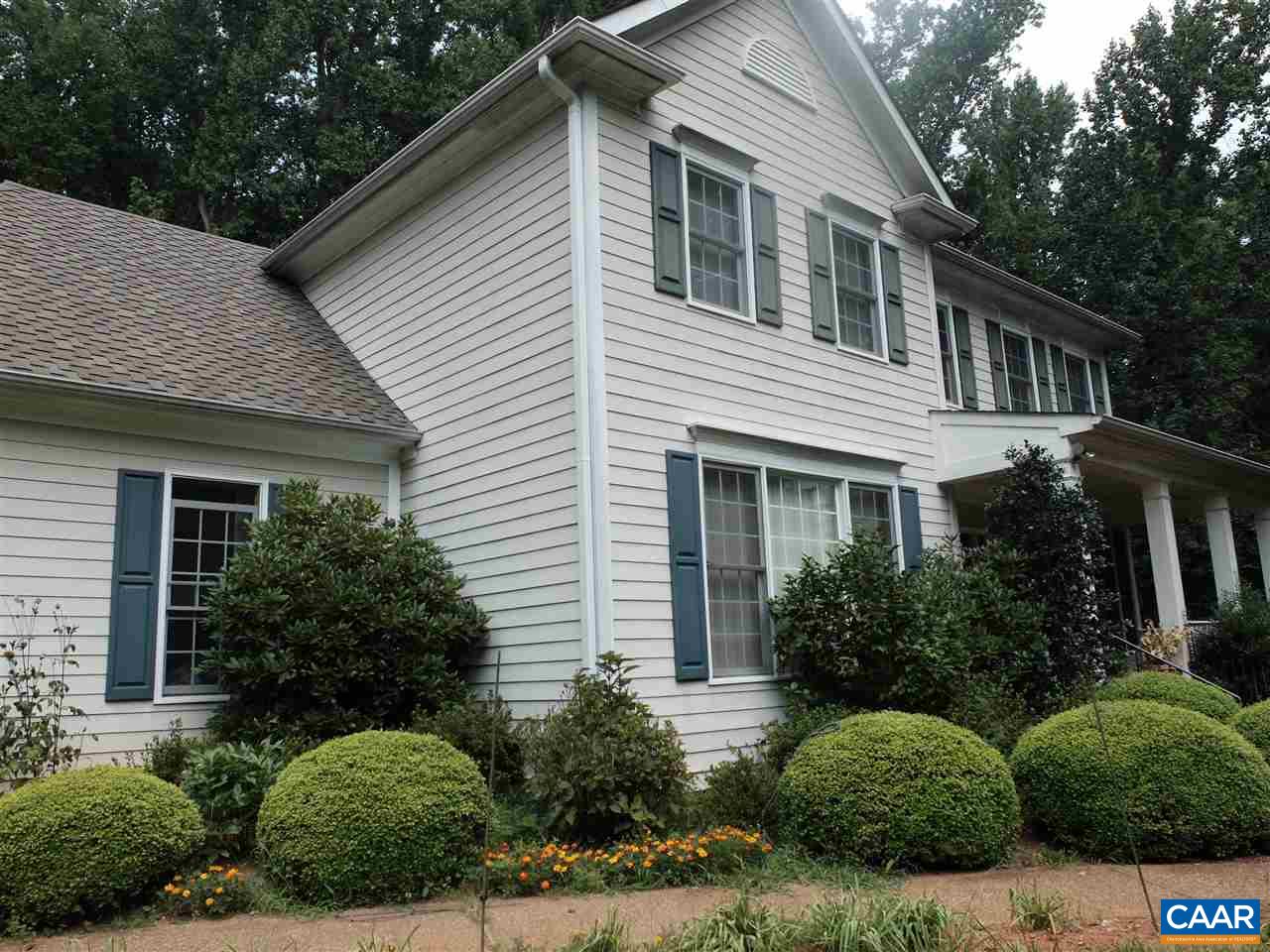 3520 MONTGOMERY LN