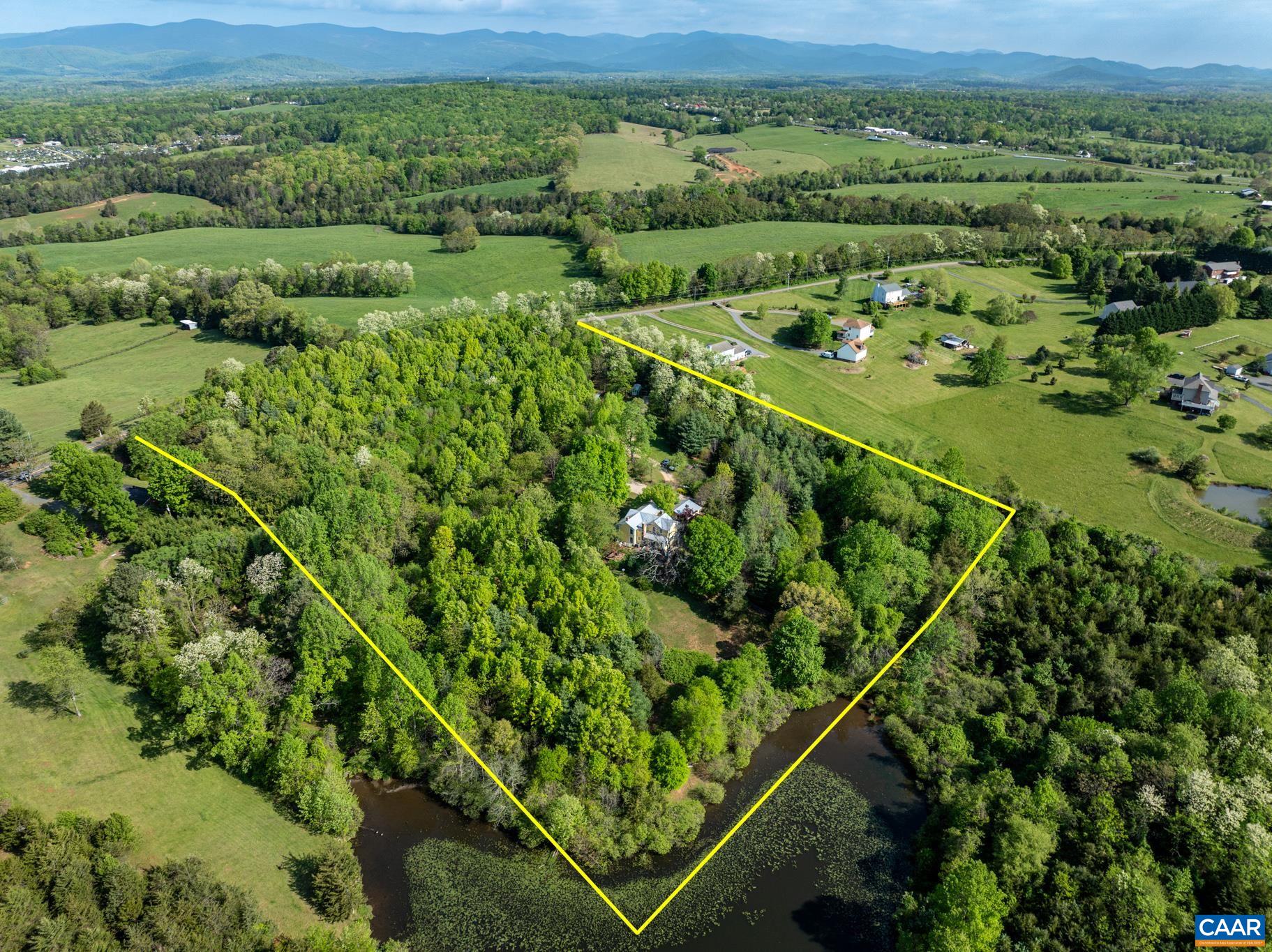 577 ADVANCE MILLS RD