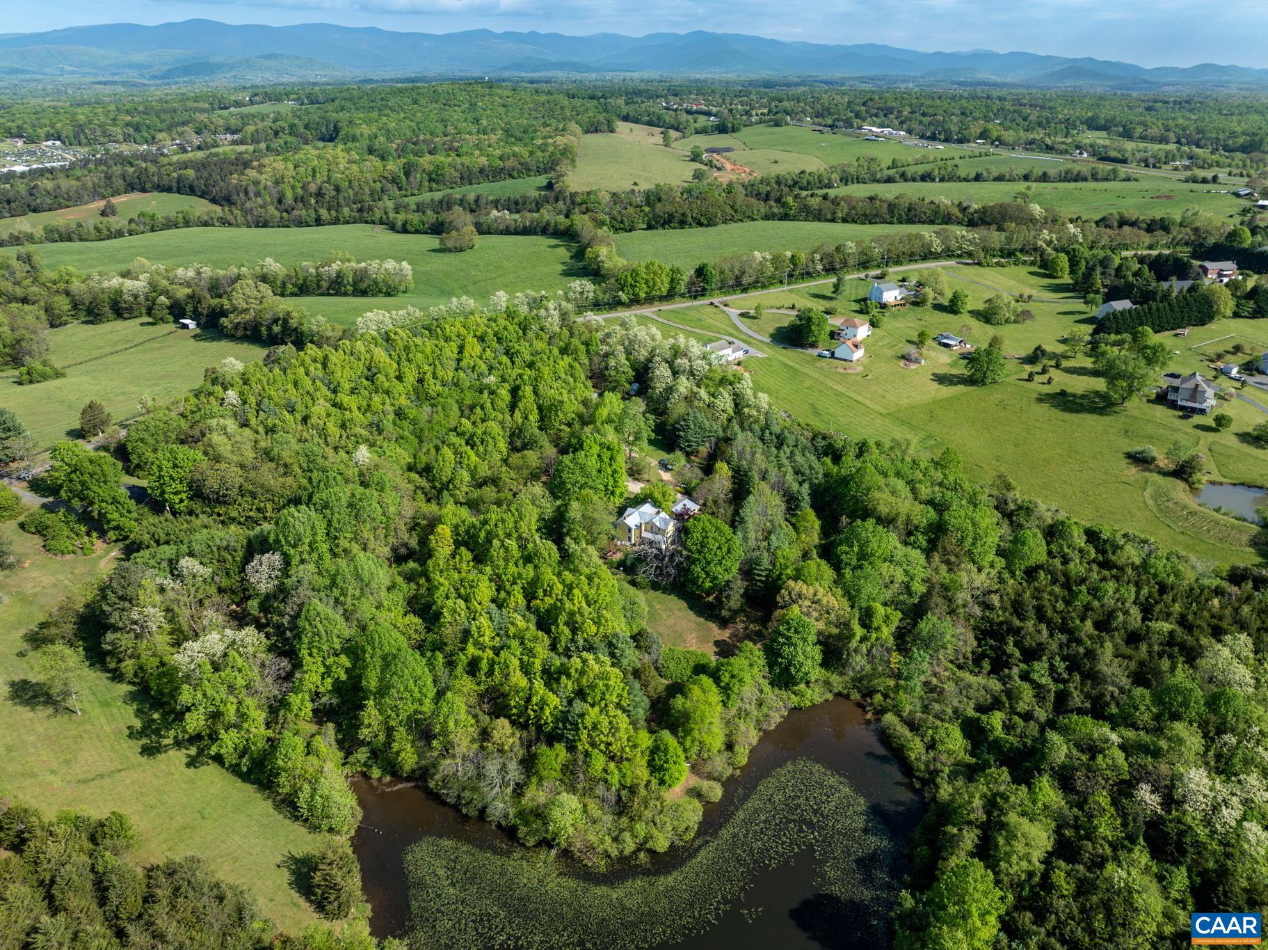 577 ADVANCE MILLS RD