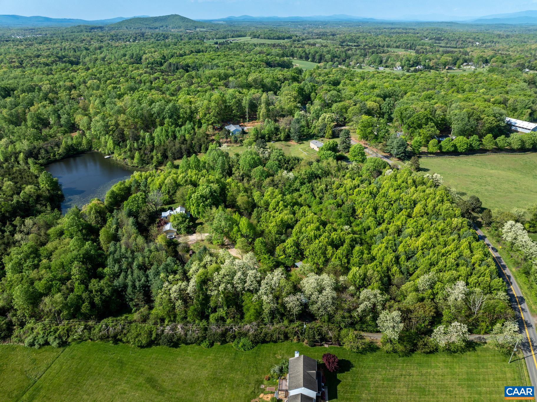 577 ADVANCE MILLS RD