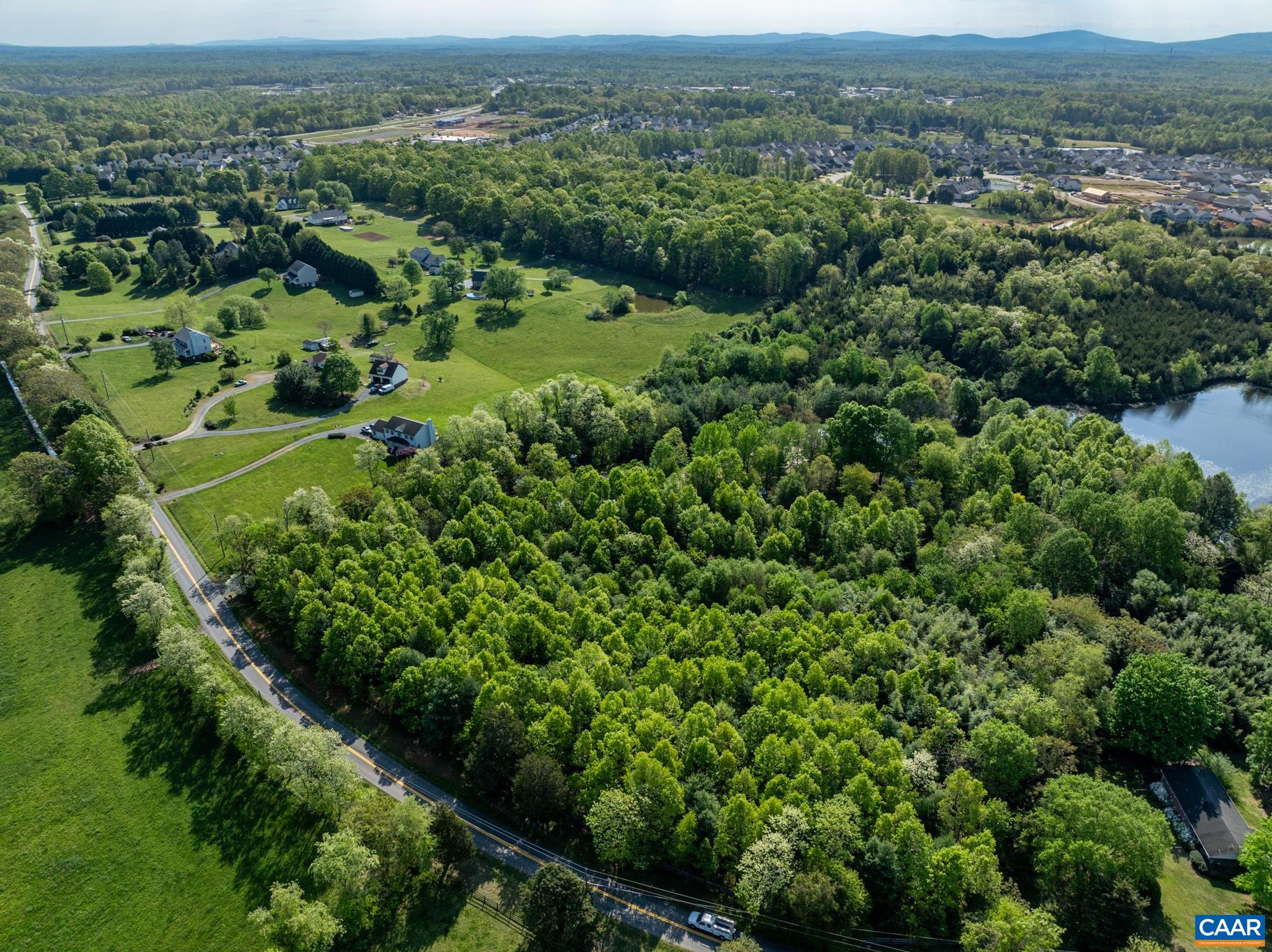 577 ADVANCE MILLS RD