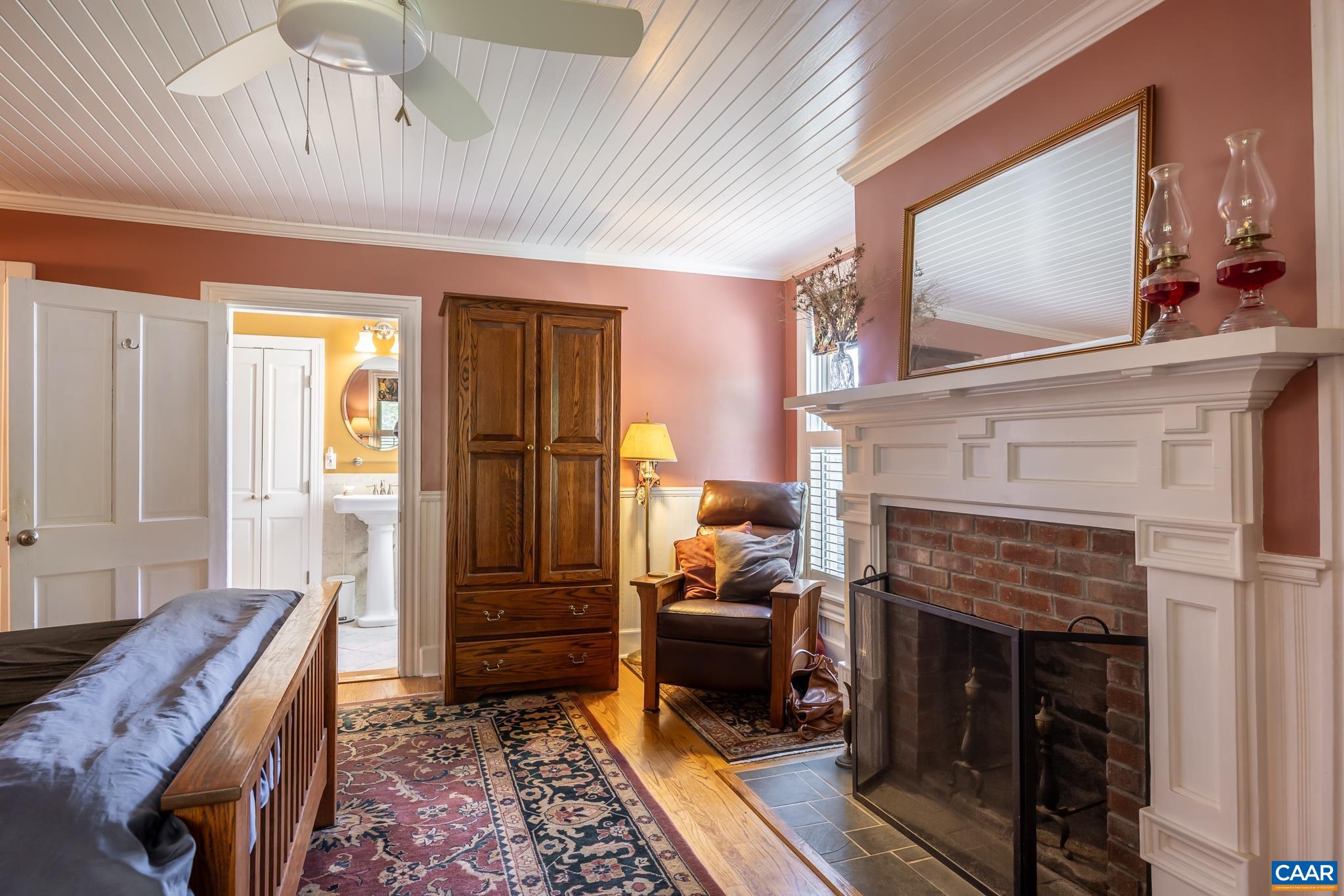 577 ADVANCE MILLS RD