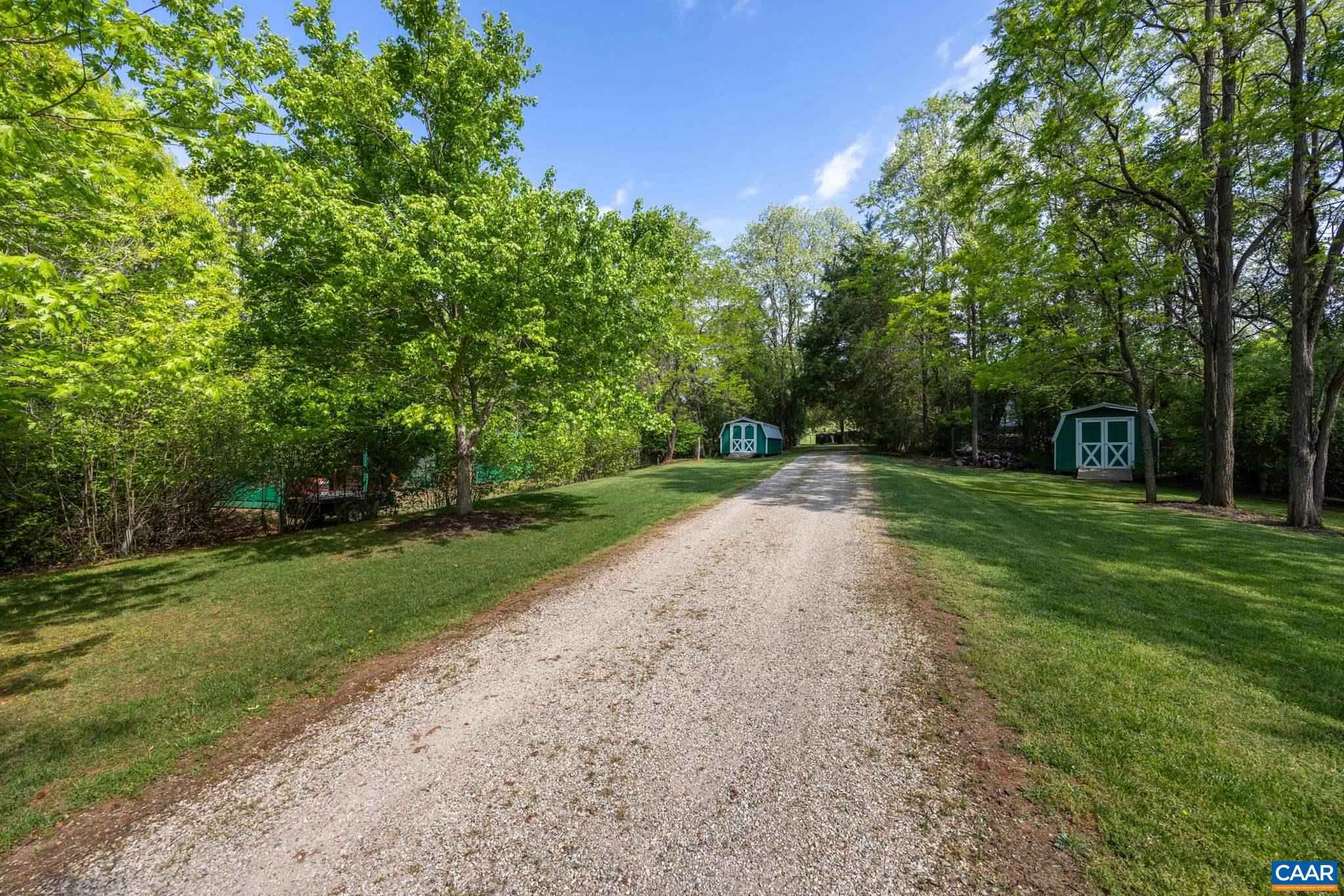 577 ADVANCE MILLS RD