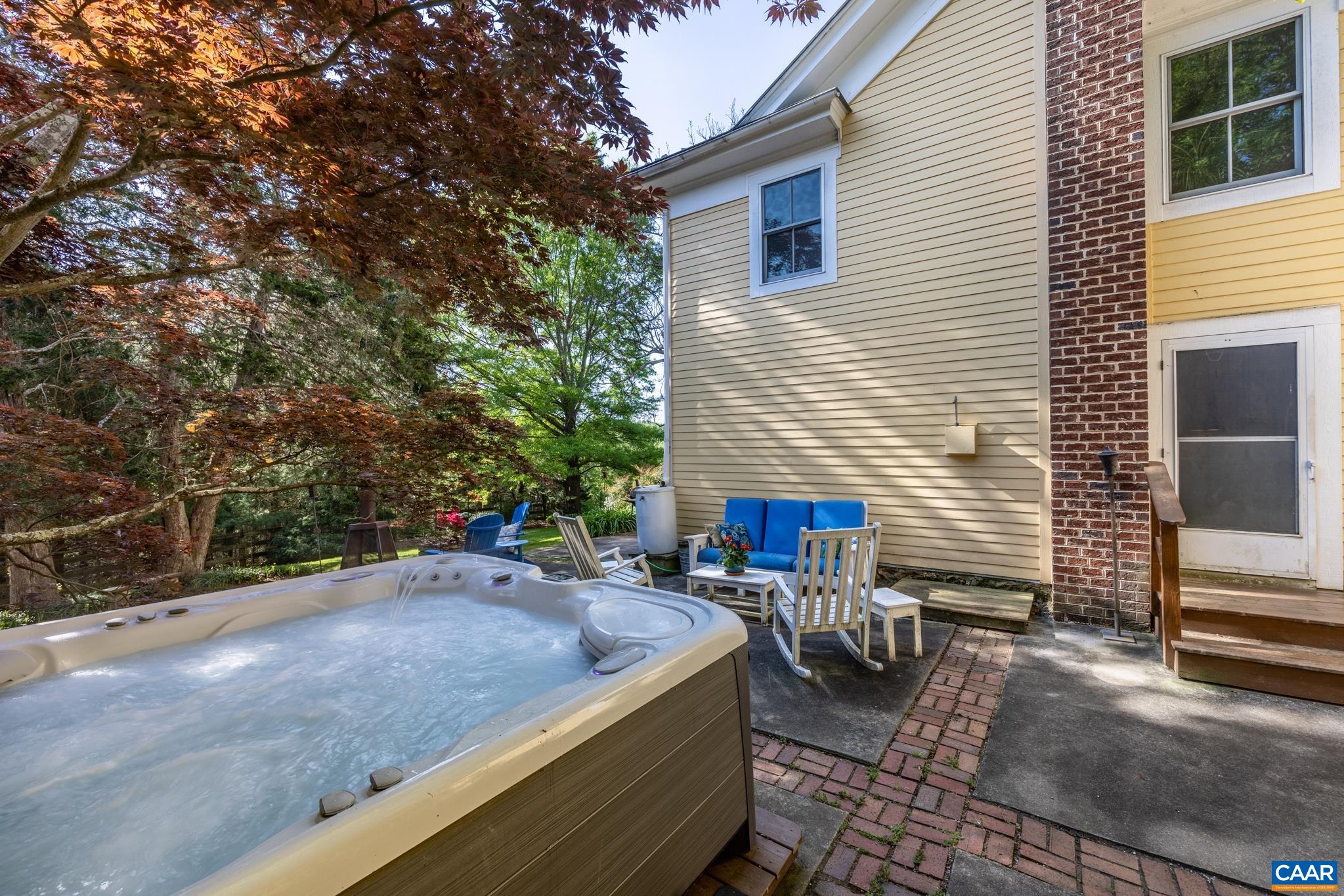 577 ADVANCE MILLS RD