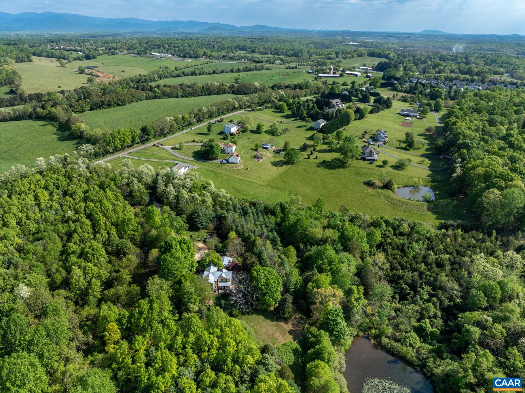 577 ADVANCE MILLS RD