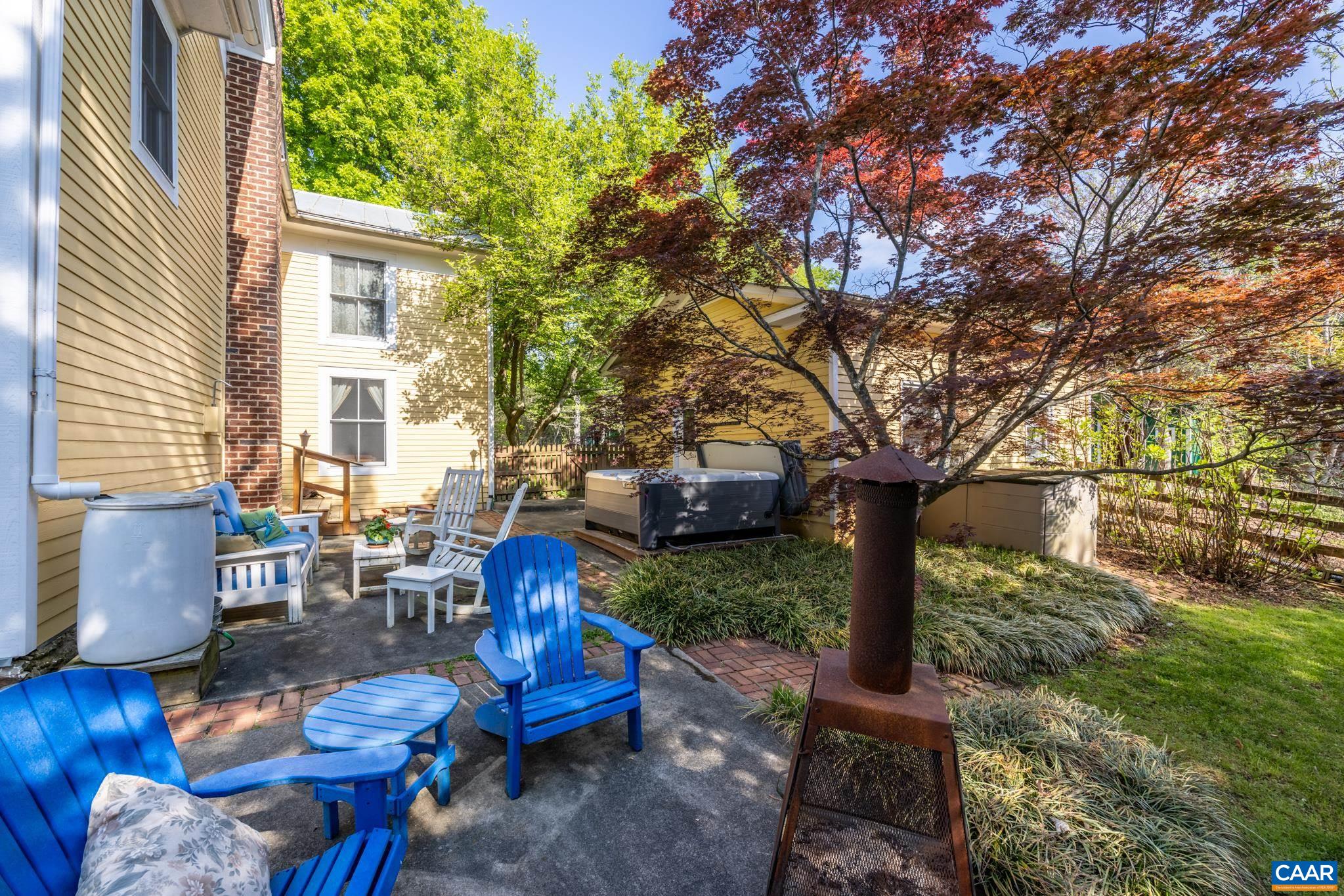 577 ADVANCE MILLS RD