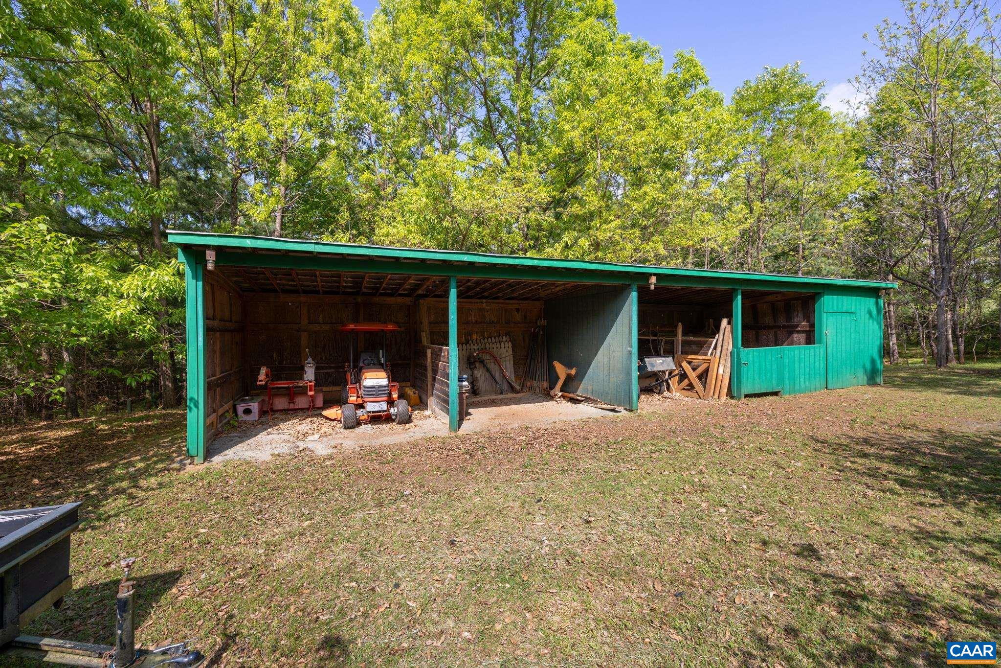 577 ADVANCE MILLS RD