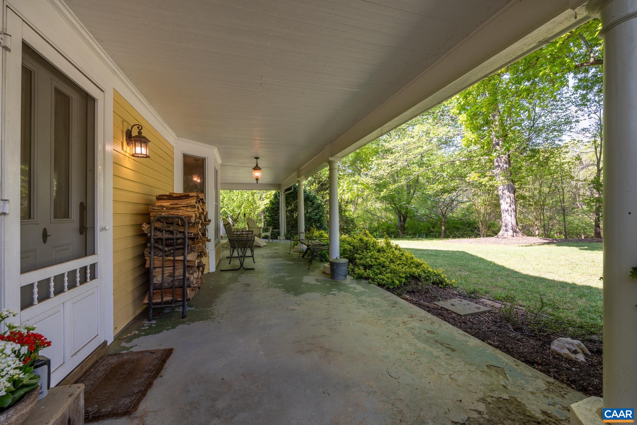 577 ADVANCE MILLS RD