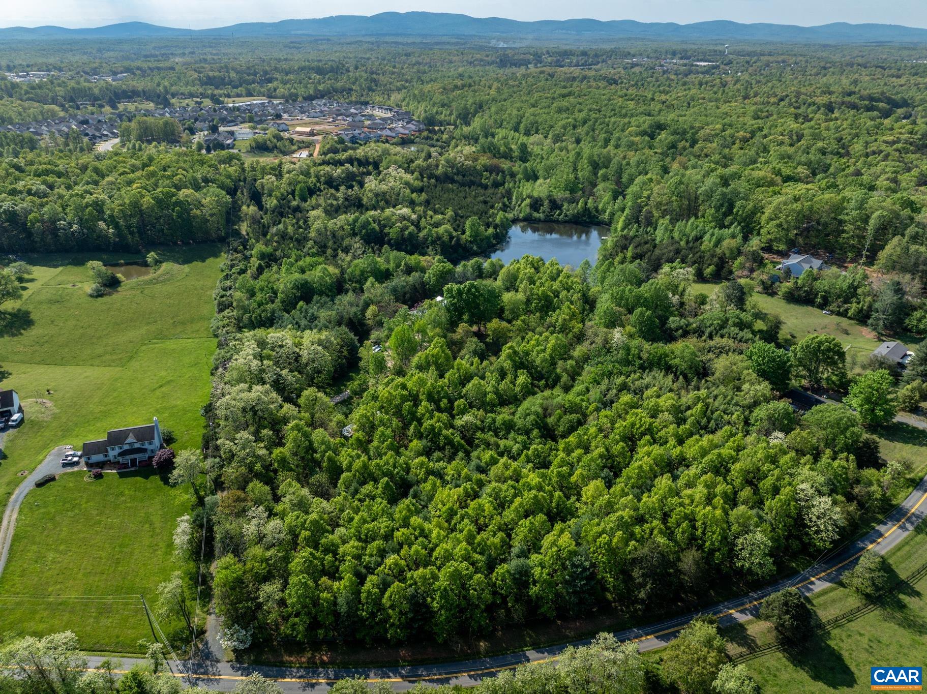 577 ADVANCE MILLS RD