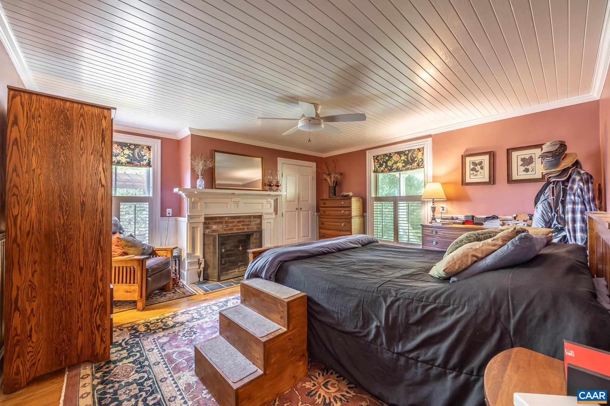 577 ADVANCE MILLS RD