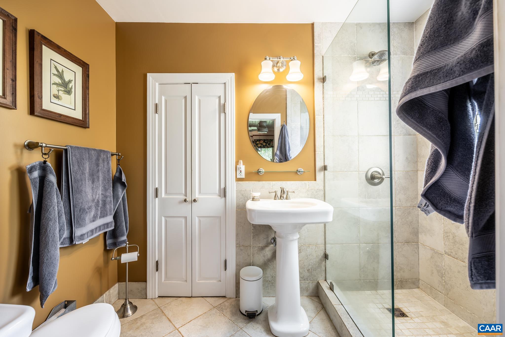 577 ADVANCE MILLS RD