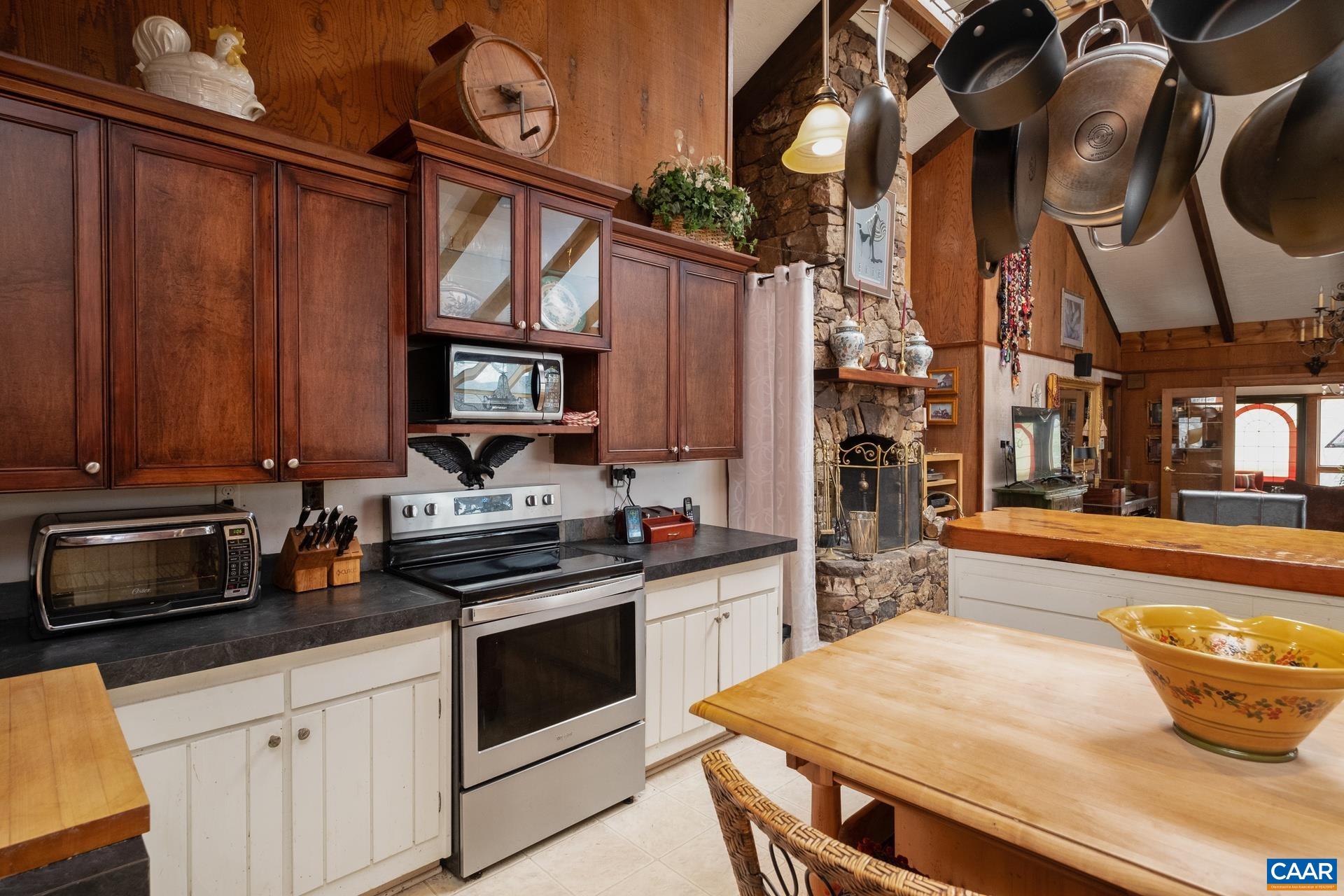 57 WOODPECKER WAY