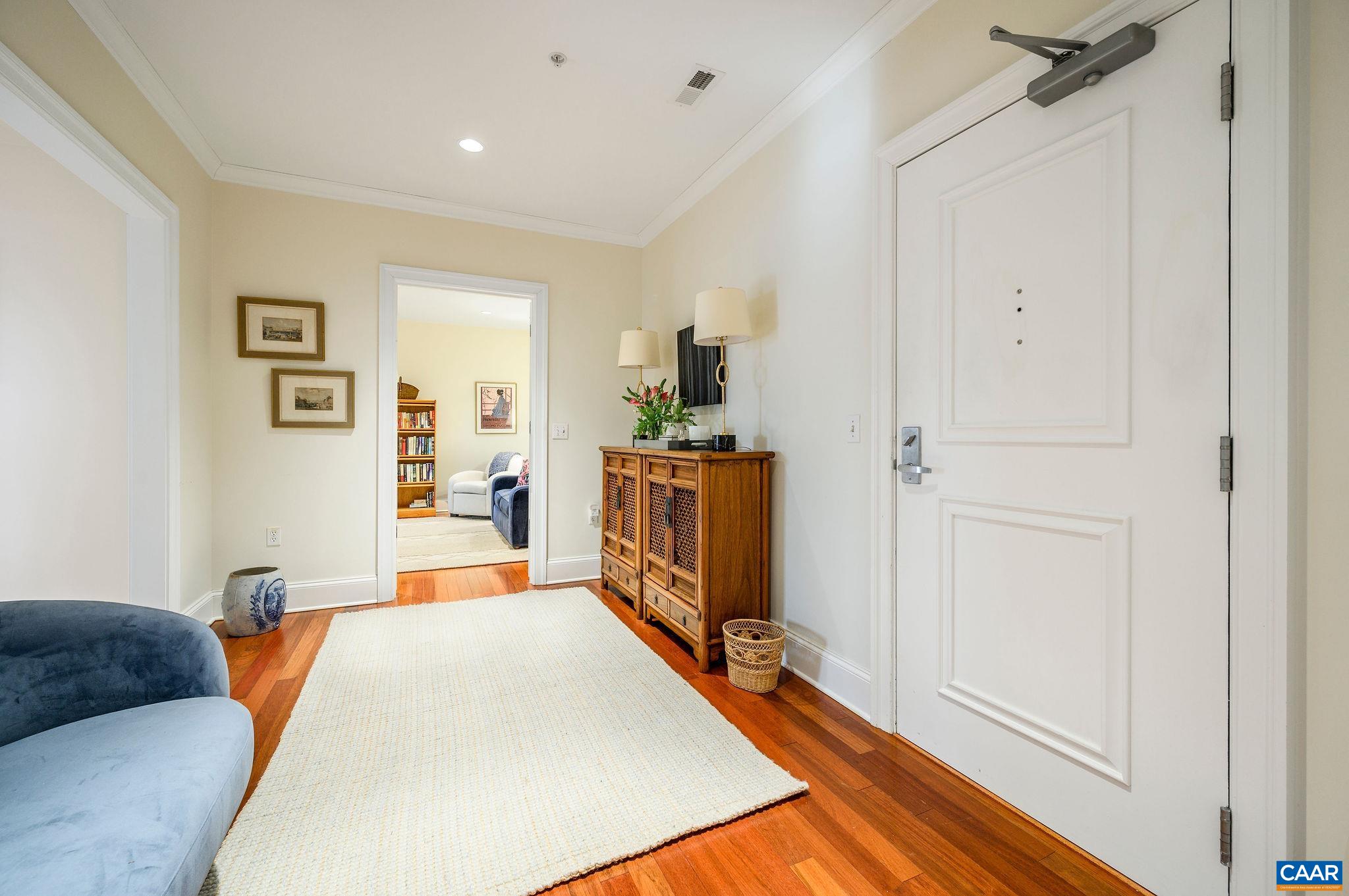 210 NE 10TH ST Unit: 403