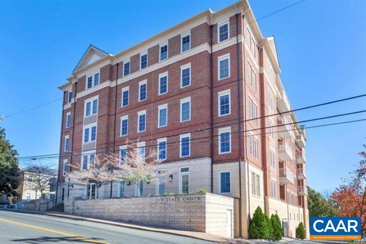 210 NE 10TH ST Unit: 403