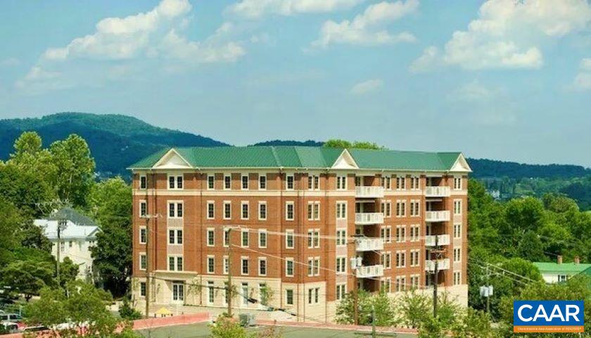 210 NE 10TH ST Unit: 403