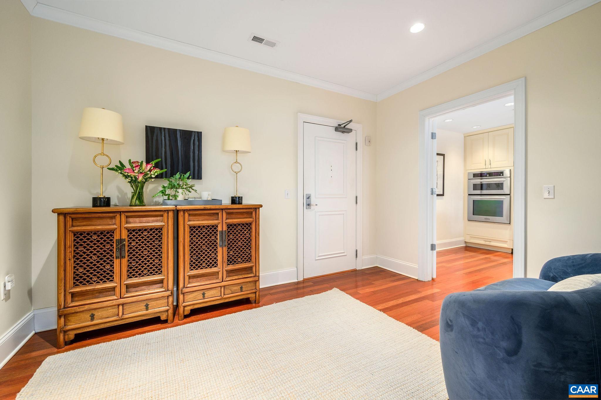 210 NE 10TH ST Unit: 403