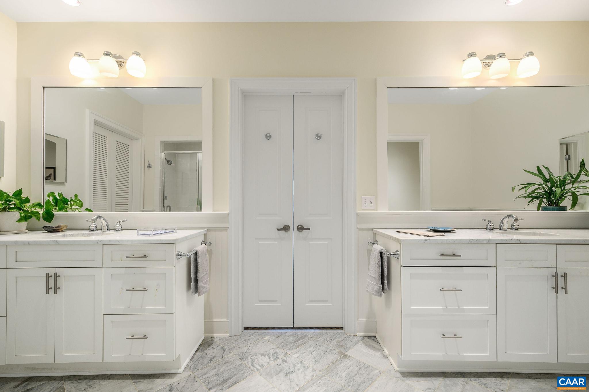 210 NE 10TH ST Unit: 403
