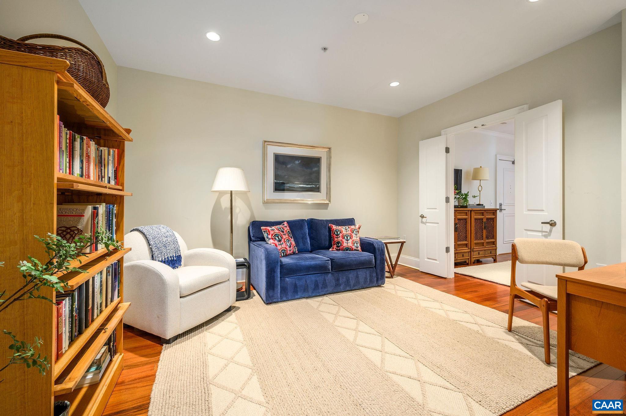 210 NE 10TH ST Unit: 403