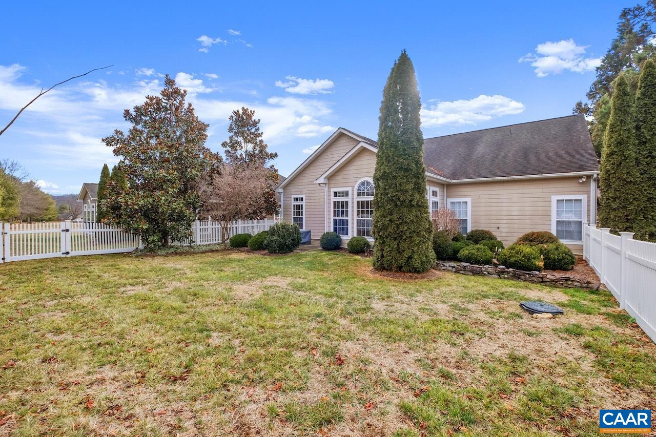 325 STONE ORCHARD DR