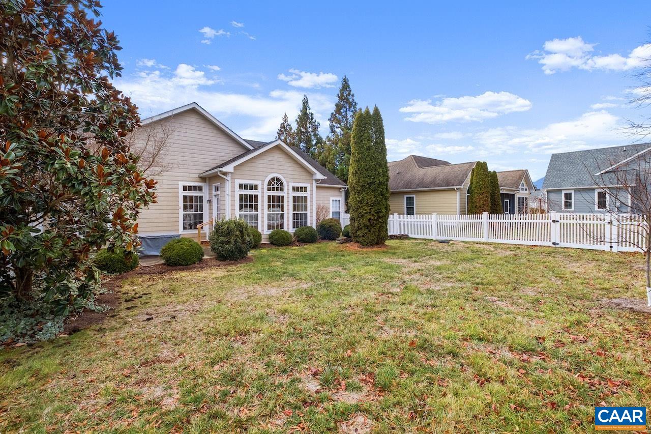 325 STONE ORCHARD DR