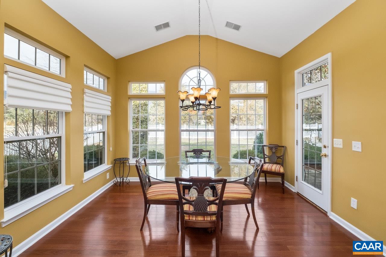 325 STONE ORCHARD DR