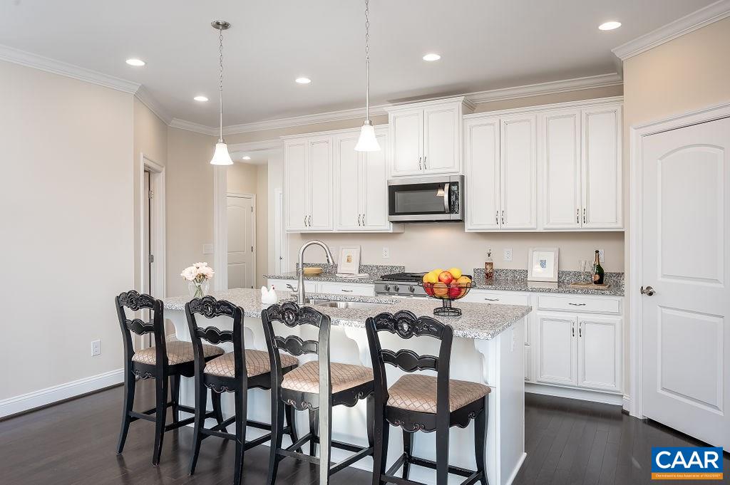 Lot 13 BARTHOLOMEW PL