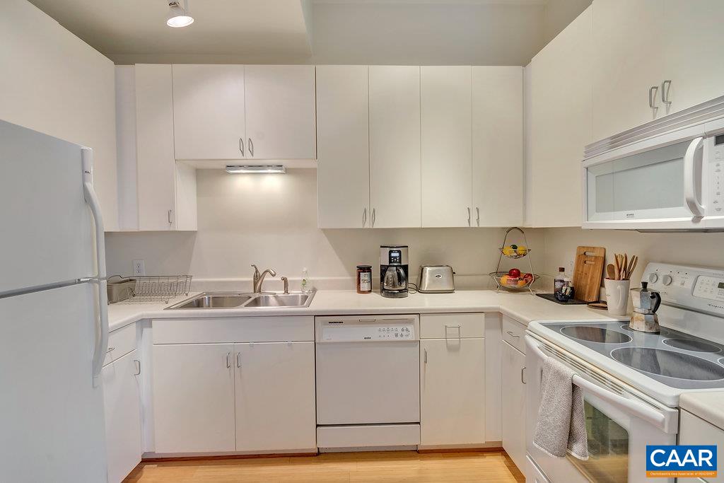 820 EAST HIGH ST Unit: 13