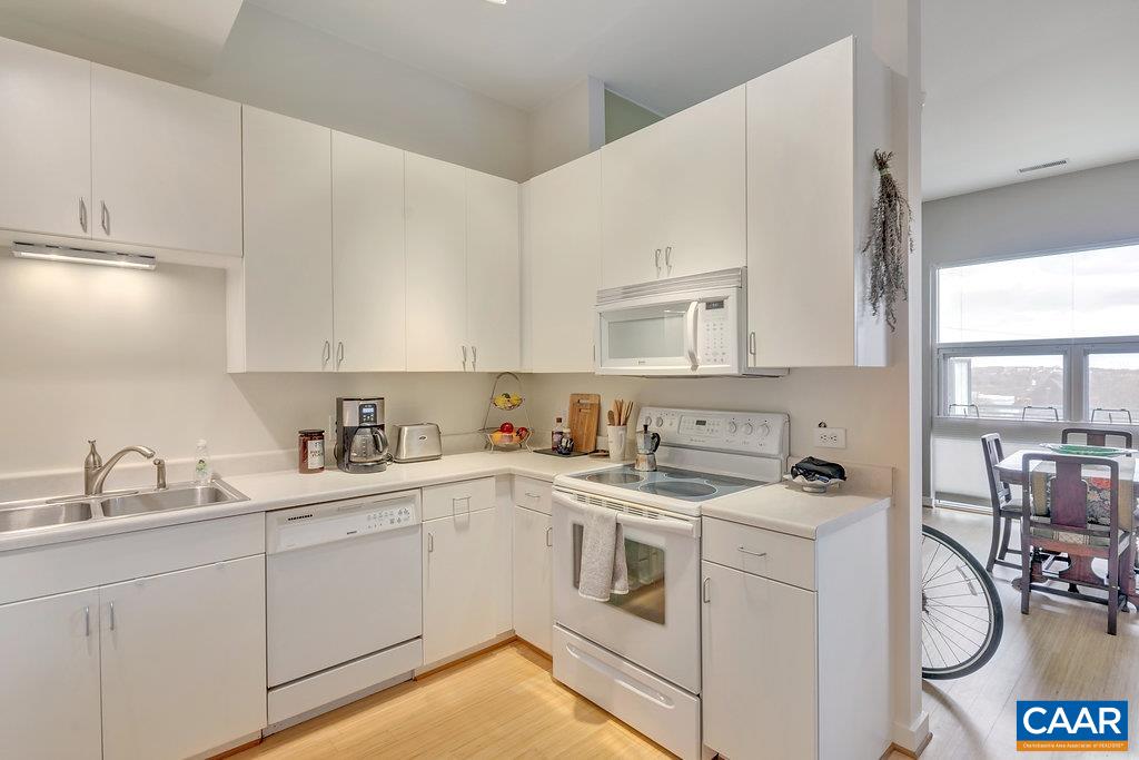 820 EAST HIGH ST Unit: 13