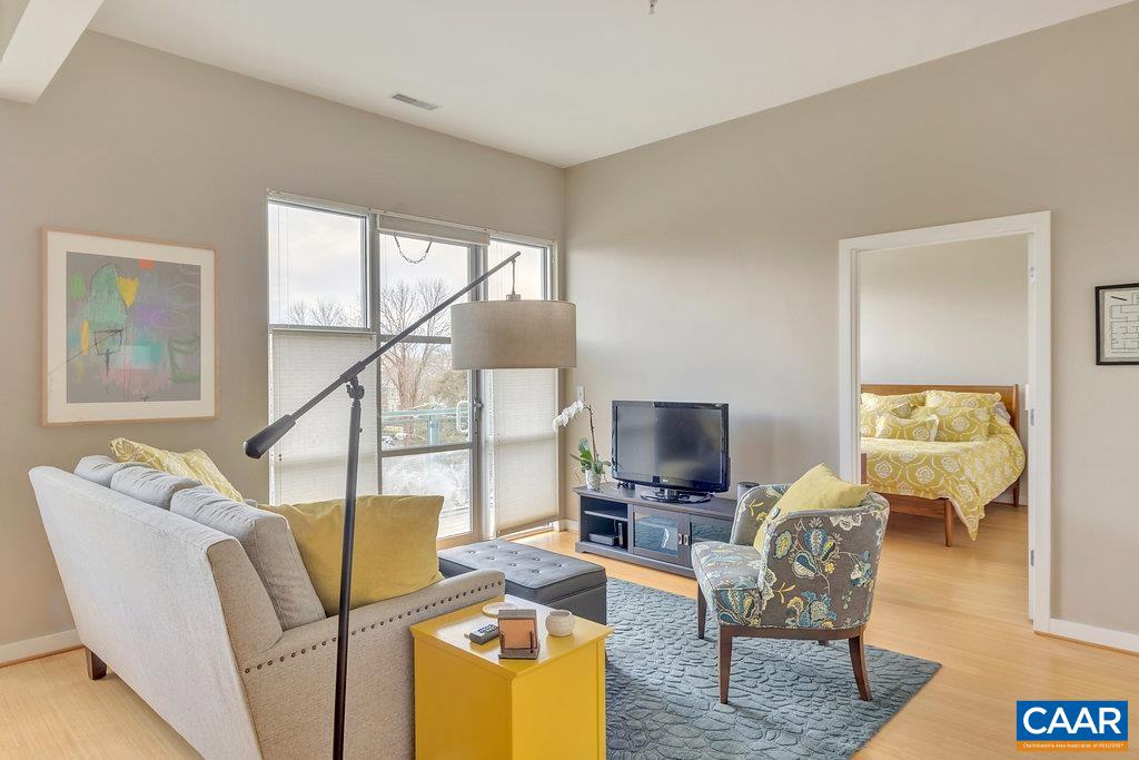 820 EAST HIGH ST Unit: 13