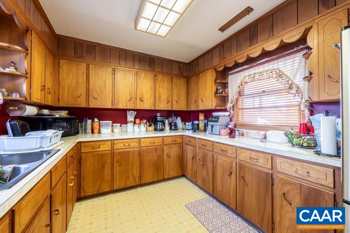 351 JUDGES RD