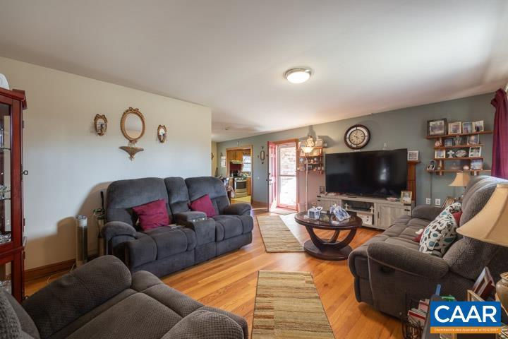 351 JUDGES RD