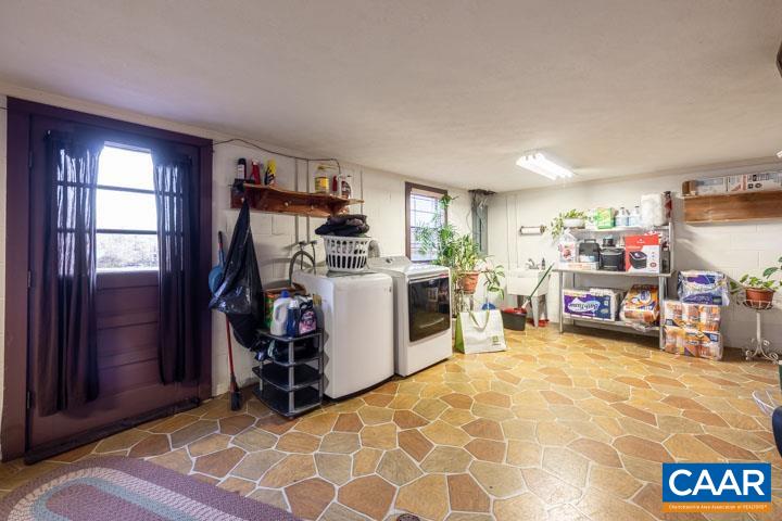 351 JUDGES RD