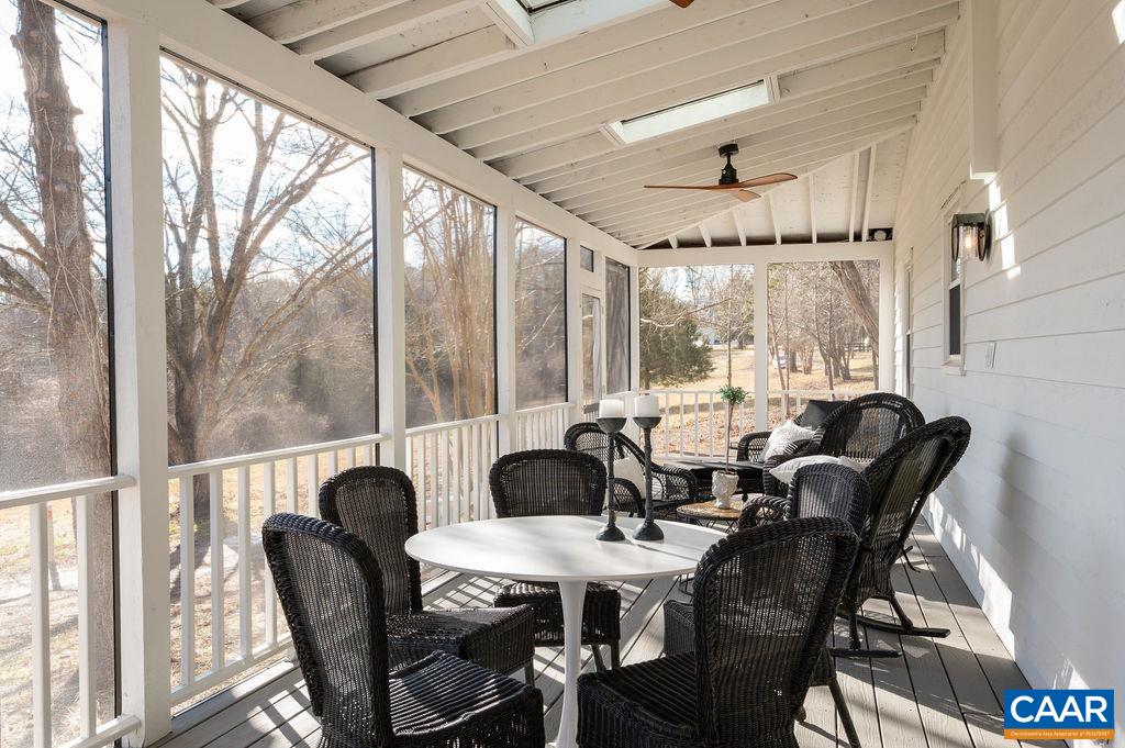 1232 DURRETT RIDGE RD