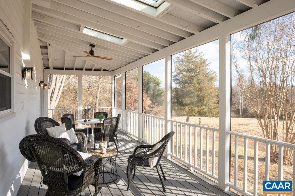 1232 DURRETT RIDGE RD